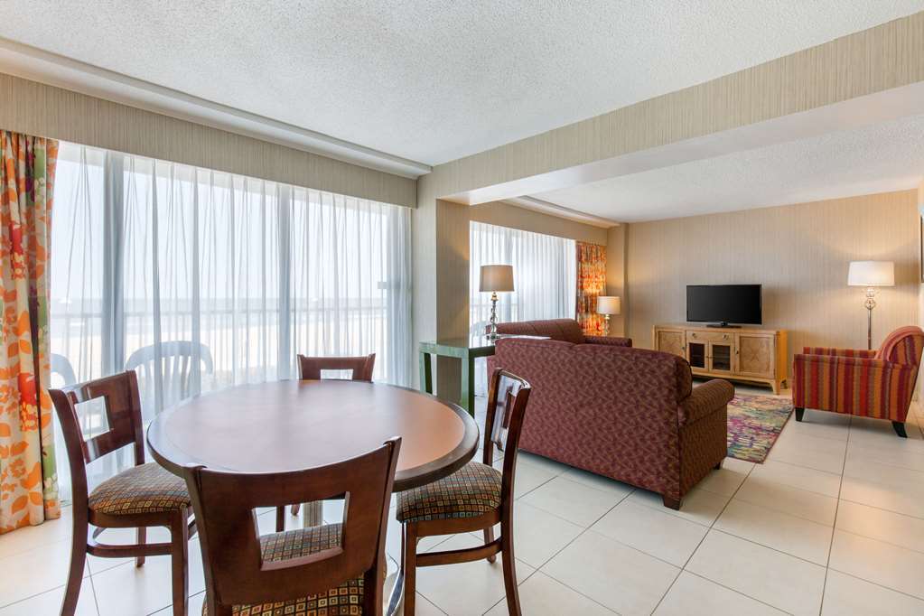 Coastal Hotel & Suites Virginia Beach - Oceanfront חדר תמונה